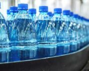 Microplastics in flessen water
